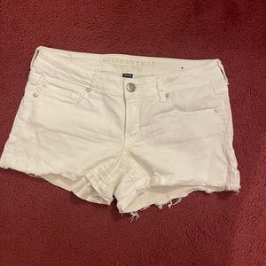 AEO white shorts